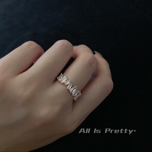 Meet your Posher, Serena - Picture 3 of 5